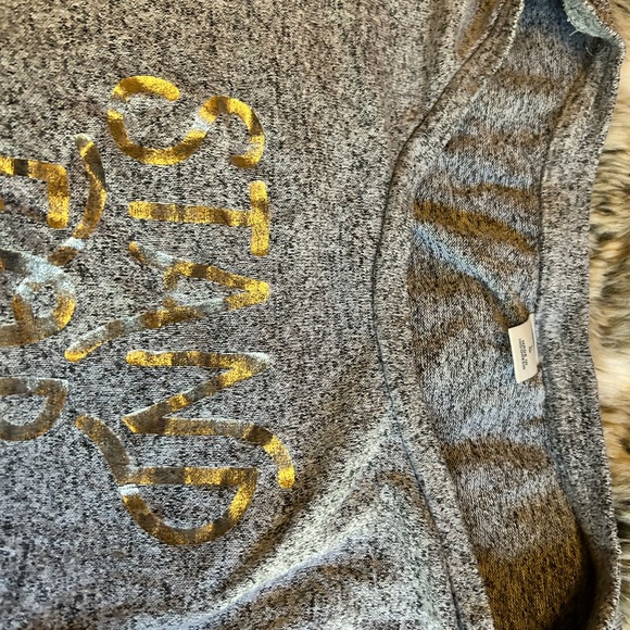 Soft Comfortable Stand For Love Foil Gold Letter Long Sleeve Round Hem Stretch L - Picture 5 of 5